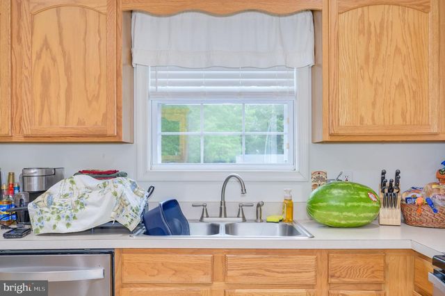 73 PARAGON DR, Bunker Hill, WV 25413