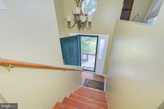 73 PARAGON DR, Bunker Hill, WV 25413
