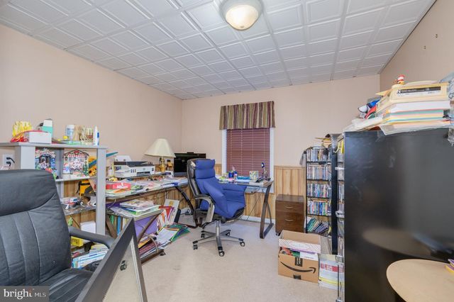 73 PARAGON DR, Bunker Hill, WV 25413