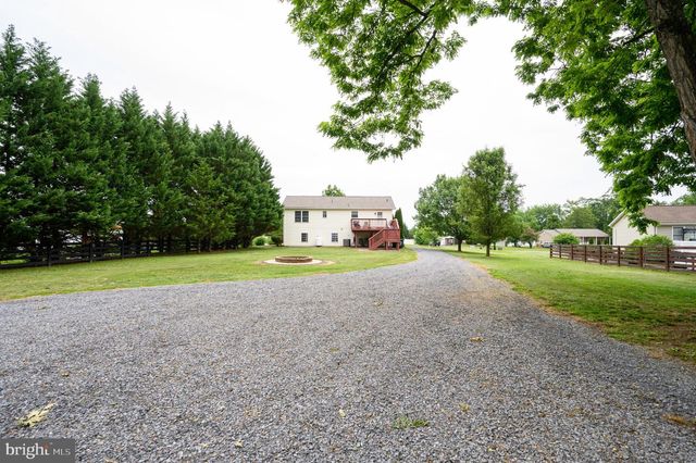 73 PARAGON DR, Bunker Hill, WV 25413