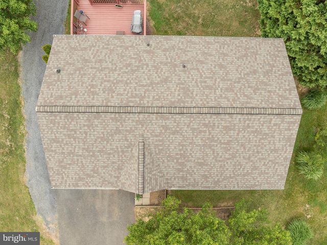 73 PARAGON DR, Bunker Hill, WV 25413