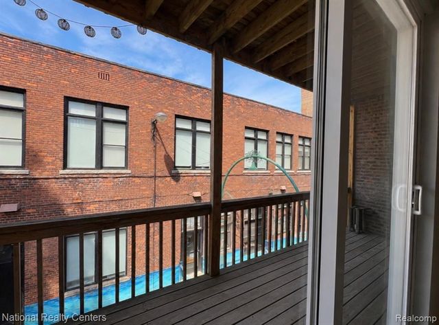 21 N Saginaw Street 2A, Pontiac, MI 48342
