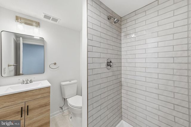 207 ROUNDHOUSE CT, Baltimore, MD 21230