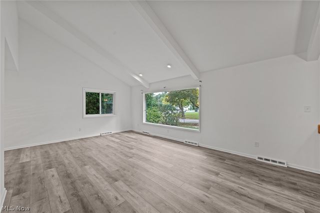 2120 Cedarview Drive, Beachwood, OH 44122