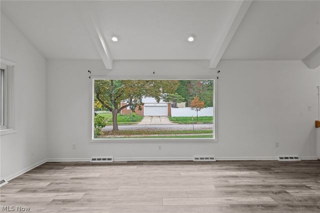 2120 Cedarview Drive, Beachwood, OH 44122