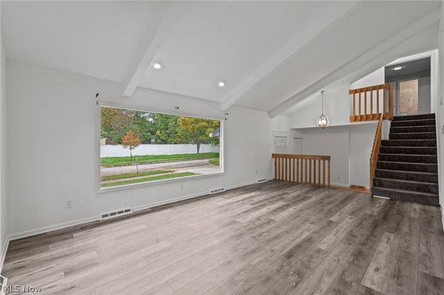 2120 Cedarview Drive, Beachwood, OH 44122