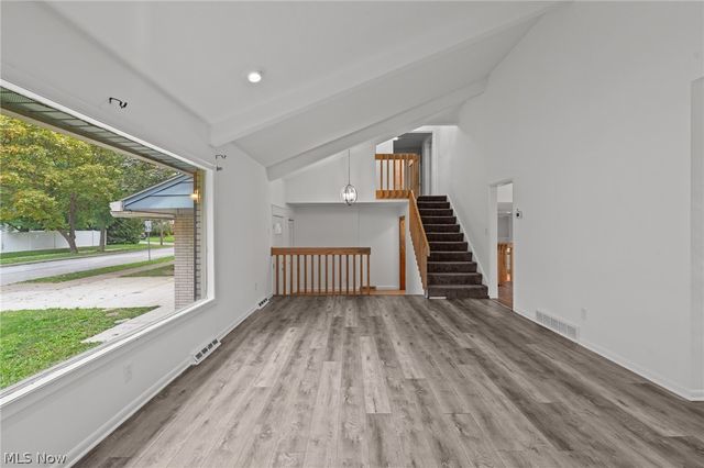 2120 Cedarview Drive, Beachwood, OH 44122