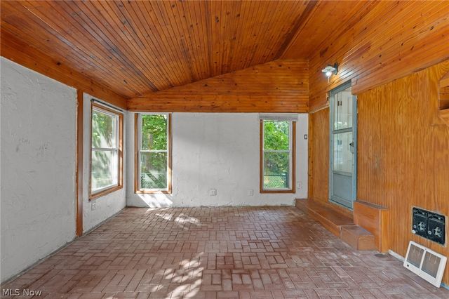 2120 Cedarview Drive, Beachwood, OH 44122