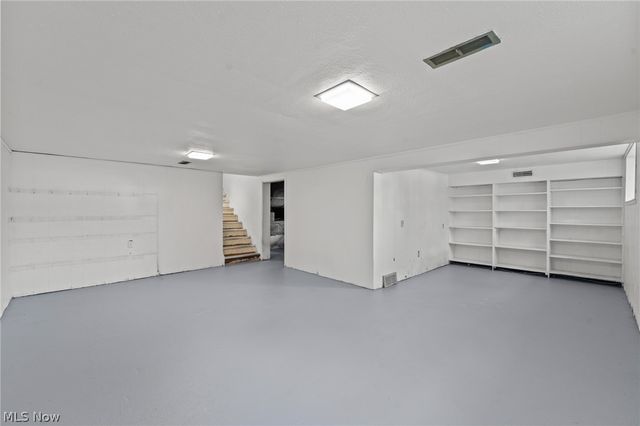 2120 Cedarview Drive, Beachwood, OH 44122