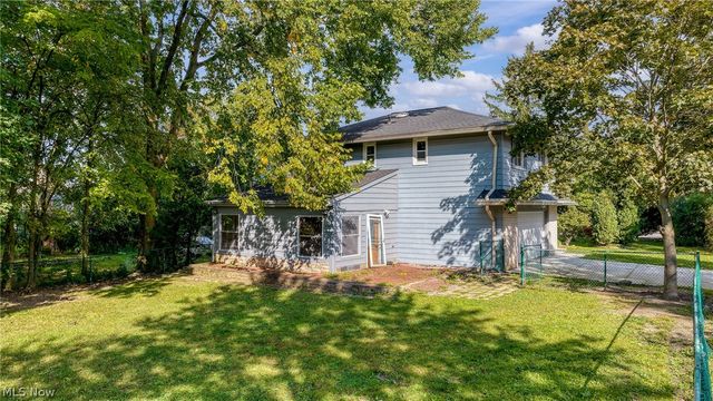 2120 Cedarview Drive, Beachwood, OH 44122