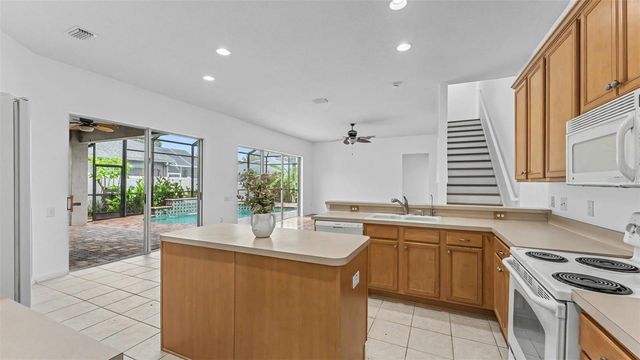 2041 HEARTLAND CIRCLE, Valrico, FL 33594