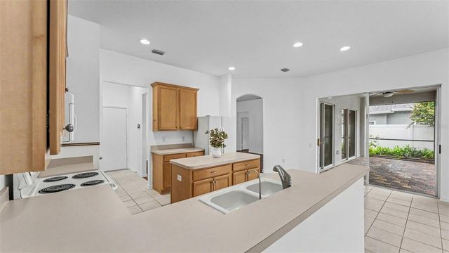 2041 HEARTLAND CIRCLE, Valrico, FL 33594