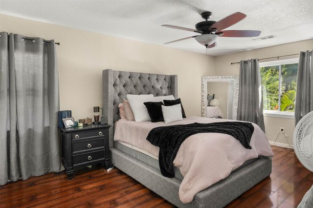 2300 Nassau Drive, Seabrook, TX 77586