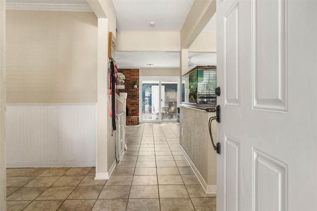 2300 Nassau Drive, Seabrook, TX 77586