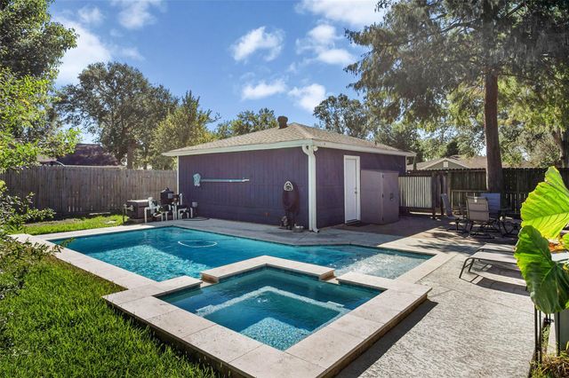 2300 Nassau Drive, Seabrook, TX 77586