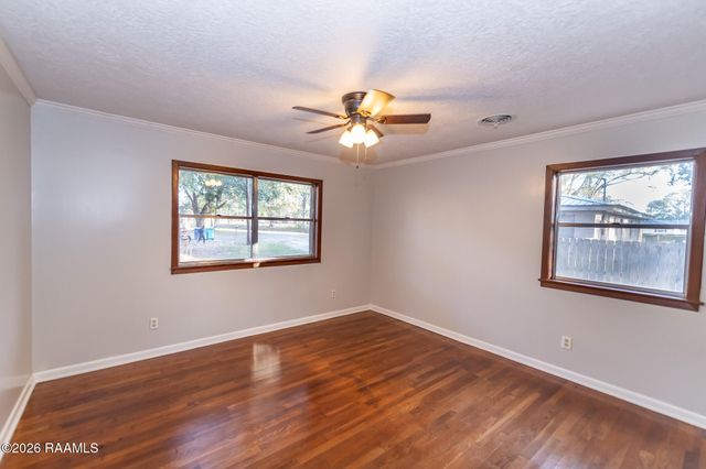 411 N 9th Street, Eunice, LA 70535