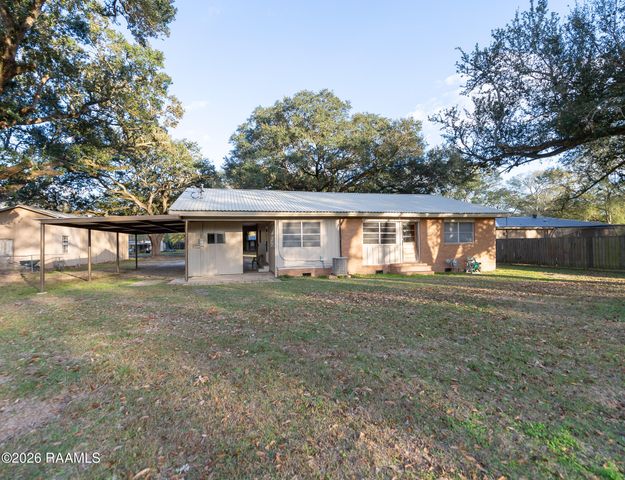 411 N 9th Street, Eunice, LA 70535
