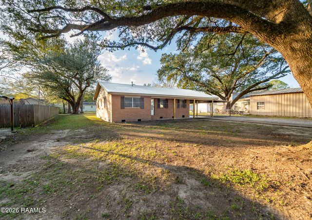 411 N 9th Street, Eunice, LA 70535