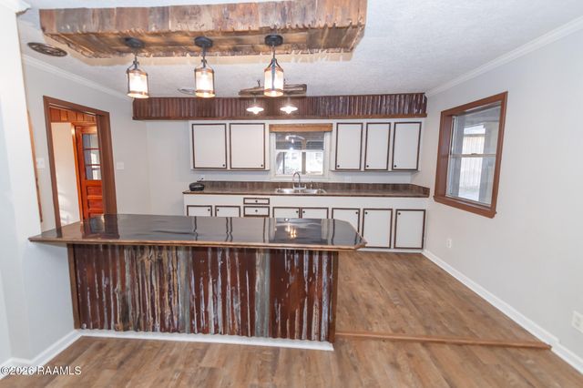 411 N 9th Street, Eunice, LA 70535