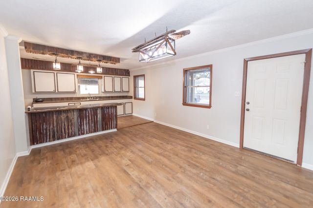 411 N 9th Street, Eunice, LA 70535