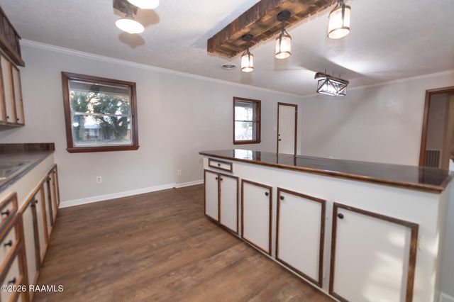 411 N 9th Street, Eunice, LA 70535