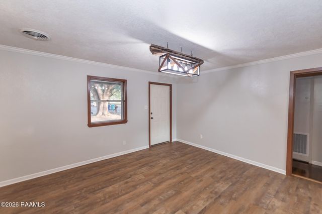 411 N 9th Street, Eunice, LA 70535