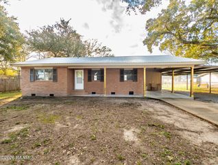 411 N 9th Street, Eunice, LA 70535