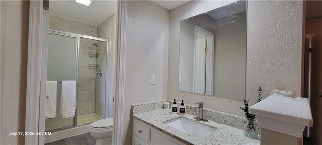 12804 Richmond Avenue, Grandview, MO 64030