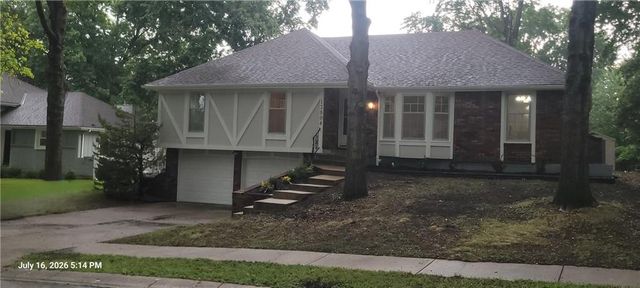 12804 Richmond Avenue, Grandview, MO 64030