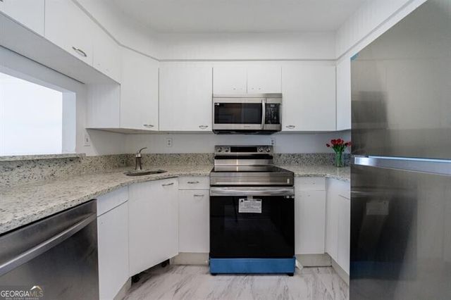 2870 Pharr Court South NW 2602, Atlanta, GA 30305