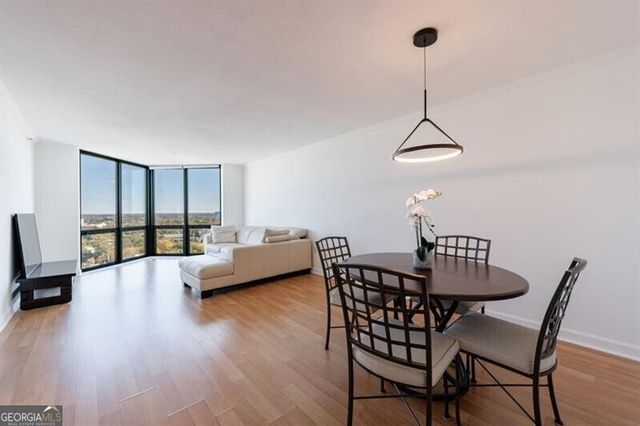 2870 Pharr Court South NW 2602, Atlanta, GA 30305