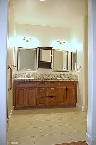 12999 Algonquin Street, Apple Valley, CA 92308