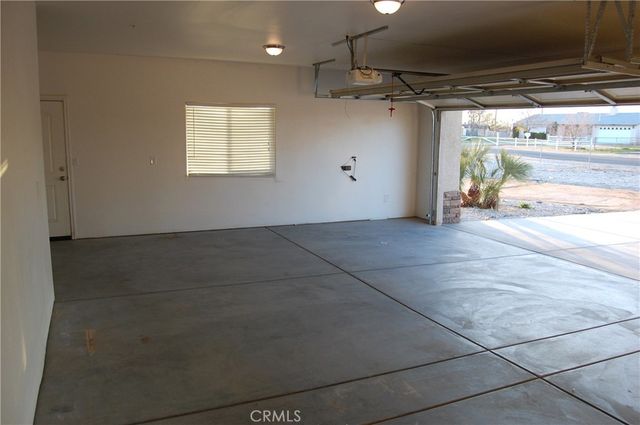 12999 Algonquin Street, Apple Valley, CA 92308