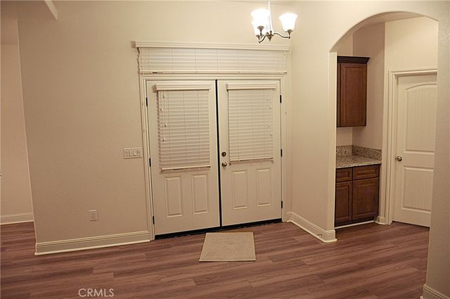 12999 Algonquin Street, Apple Valley, CA 92308