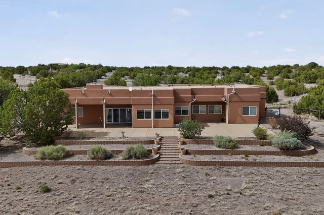 64 Coyote Trail, Santa Fe, NM 87508