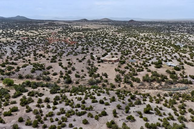 64 Coyote Trail, Santa Fe, NM 87508