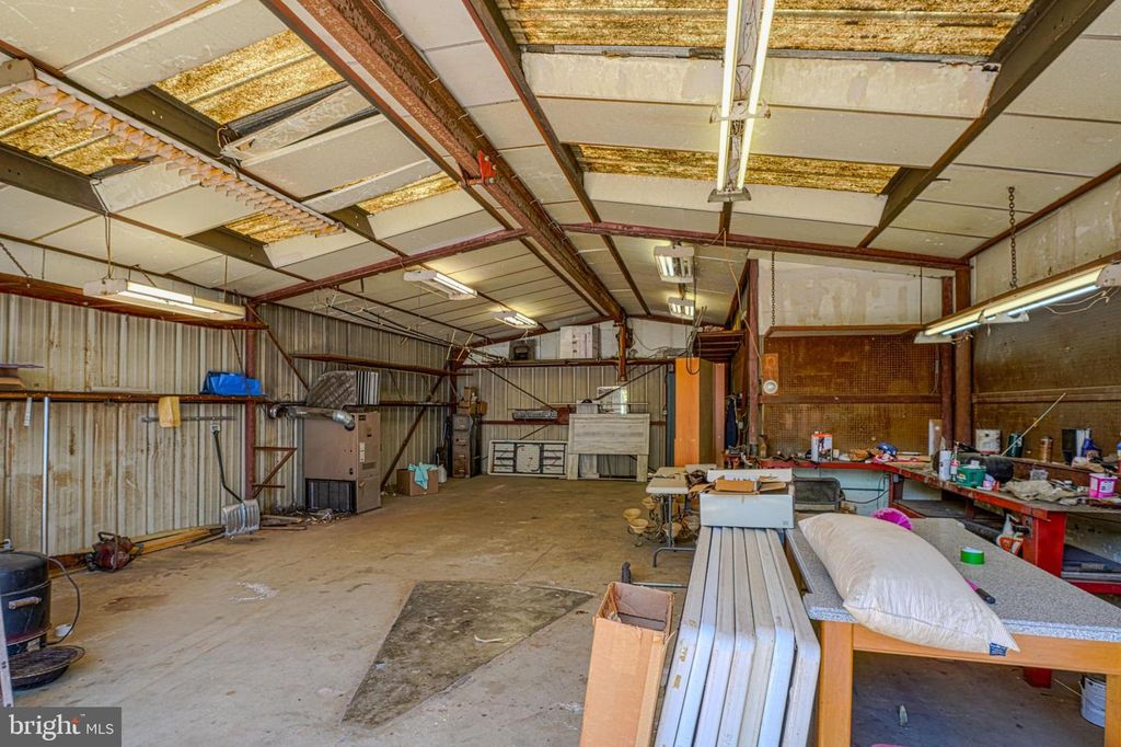 Image 10 of property listing at 7215 BENEDICT AVE, Benedict, MD 20612