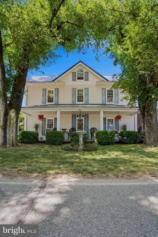 Image 11 of property listing at 7215 BENEDICT AVE, Benedict, MD 20612