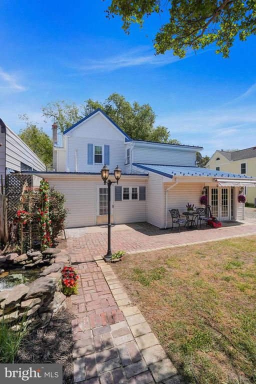 Image 18 of property listing at 7215 BENEDICT AVE, Benedict, MD 20612
