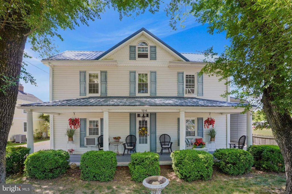 Image 2 of property listing at 7215 BENEDICT AVE, Benedict, MD 20612