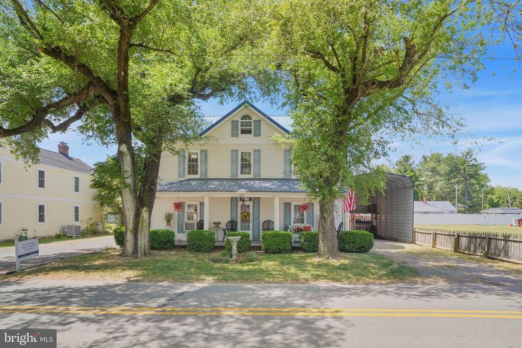 Image 27 of property listing at 7215 BENEDICT AVE, Benedict, MD 20612