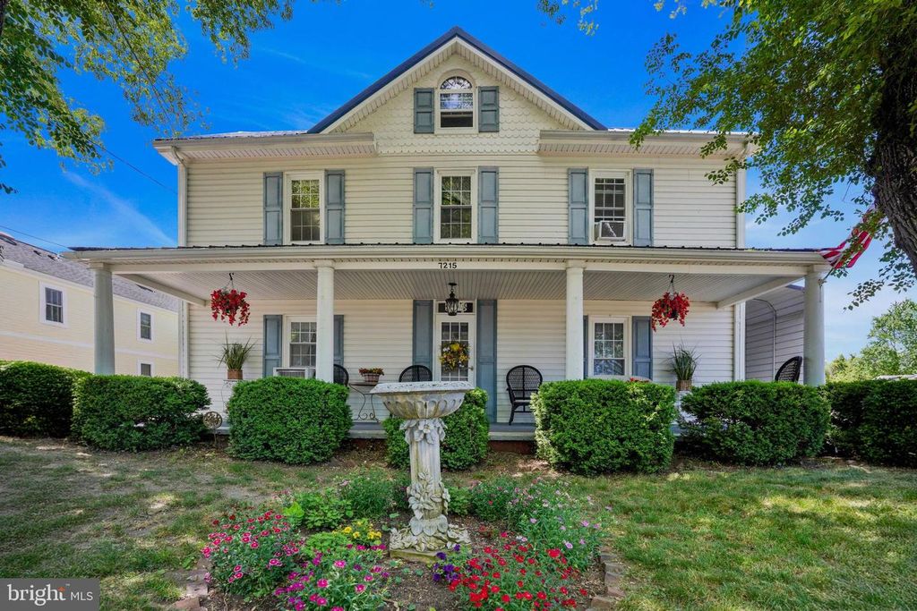 Image 28 of property listing at 7215 BENEDICT AVE, Benedict, MD 20612