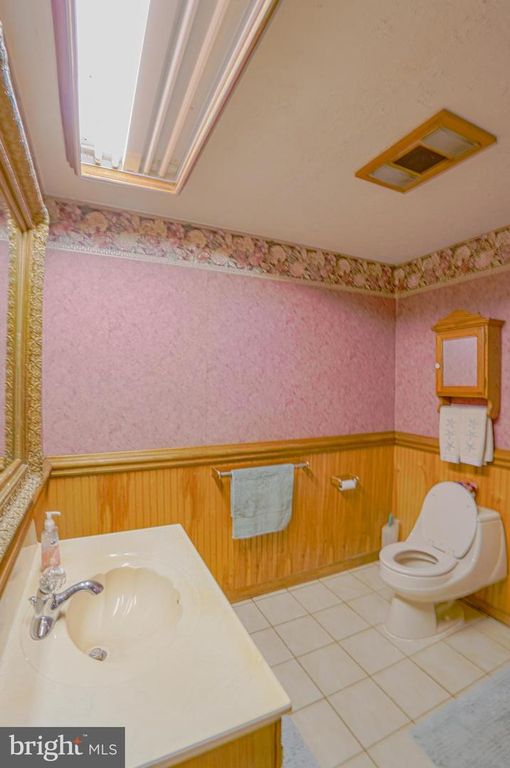 Image 34 of property listing at 7215 BENEDICT AVE, Benedict, MD 20612