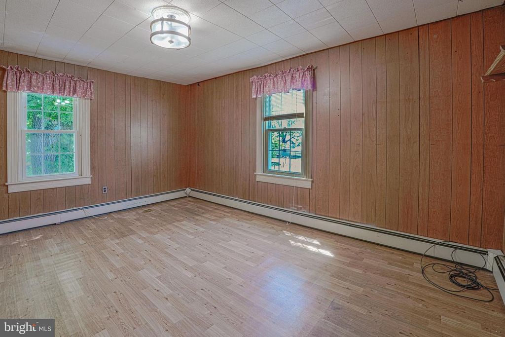 Image 37 of property listing at 7215 BENEDICT AVE, Benedict, MD 20612