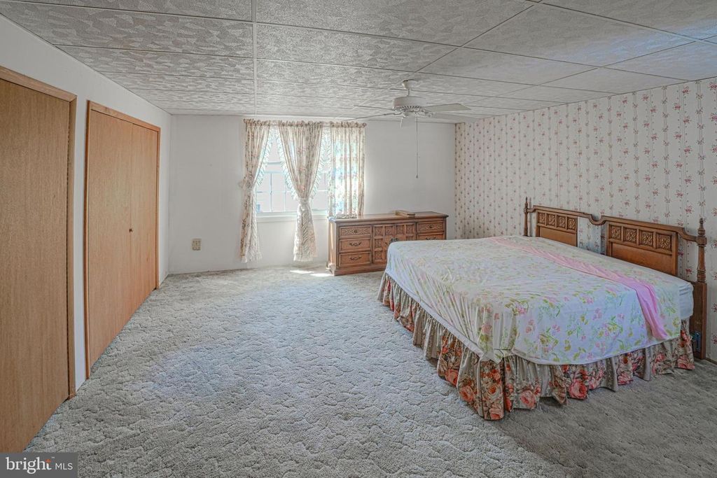 Image 43 of property listing at 7215 BENEDICT AVE, Benedict, MD 20612