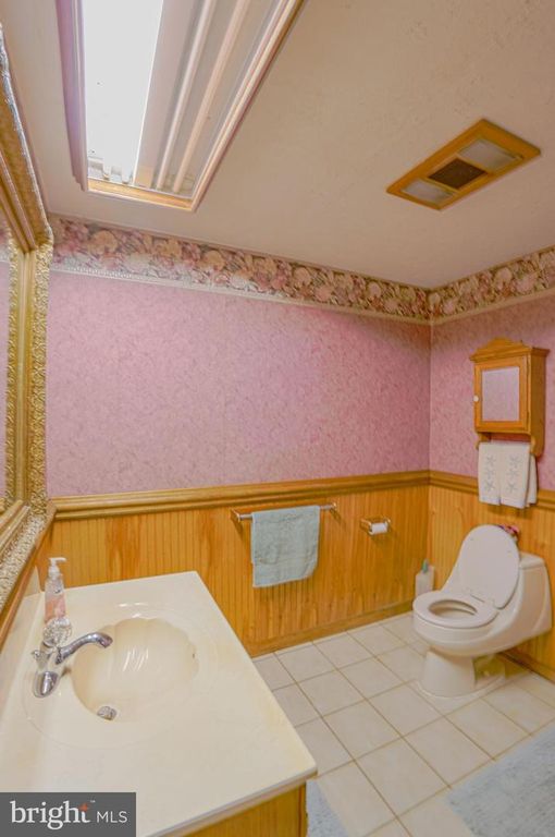 Image 46 of property listing at 7215 BENEDICT AVE, Benedict, MD 20612