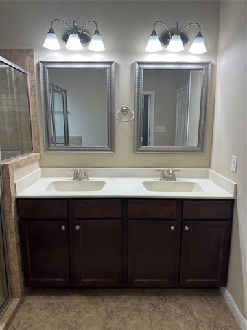 984 Arbor Glen, Conroe, TX 77303