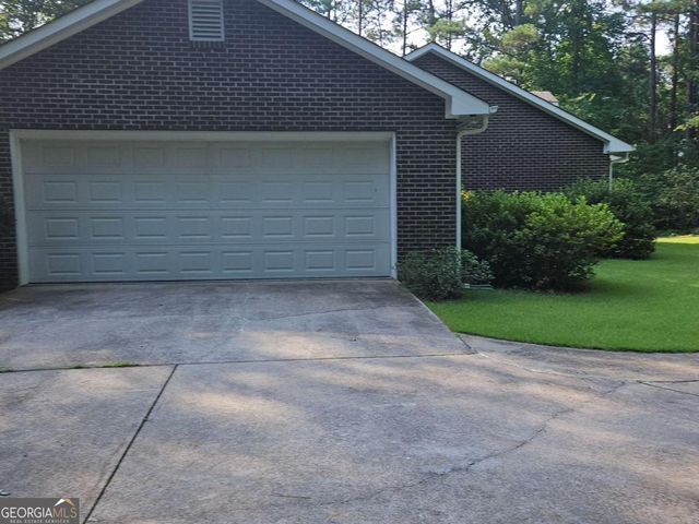 816 Bruce Jackson Road, Newnan, GA 30263