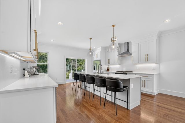 23 Evergreen Rd, Natick, MA 01760