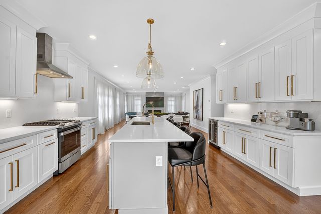 23 Evergreen Rd, Natick, MA 01760